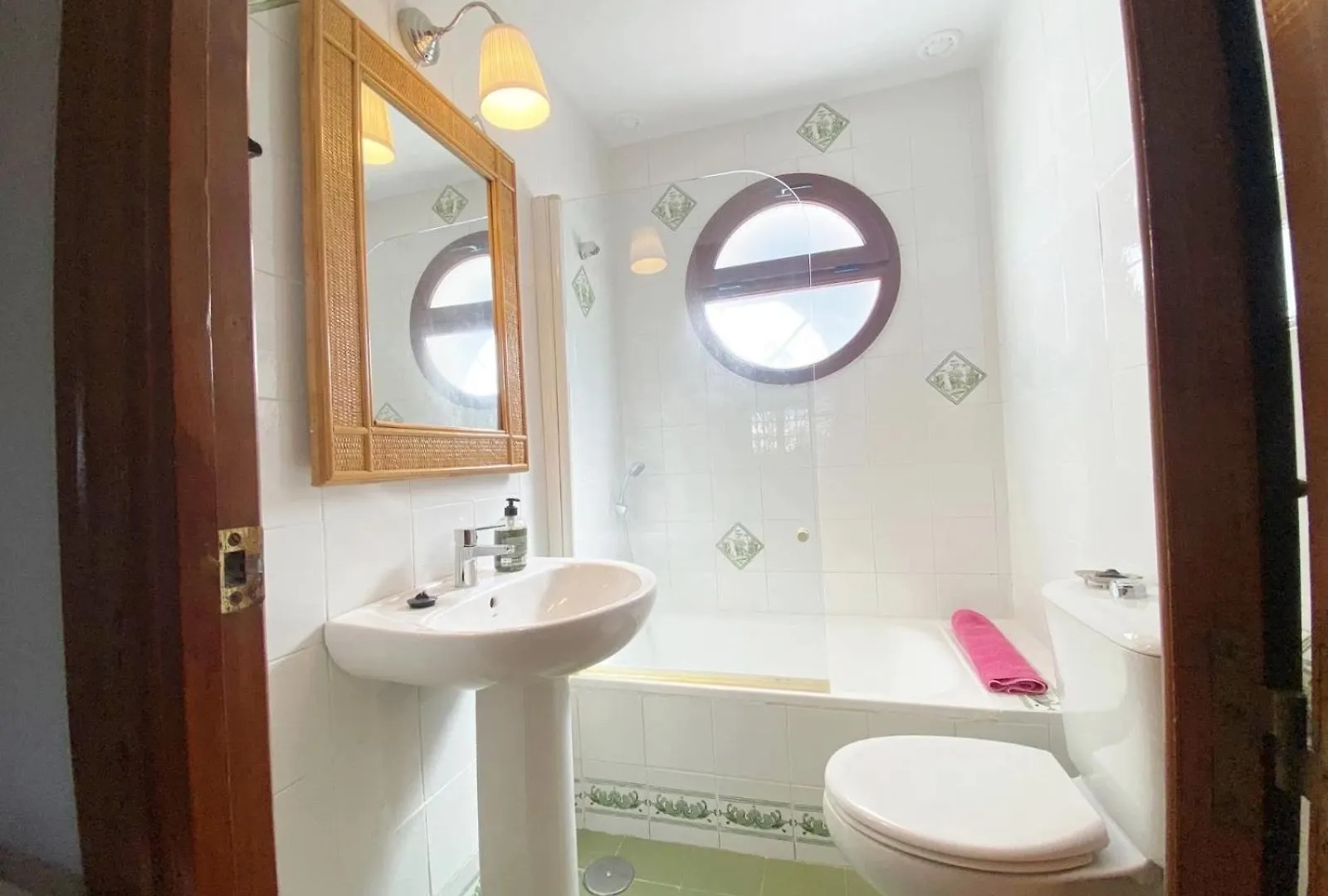 Chalet Roche A 300 Metros De La Playa 0*,  Spanien